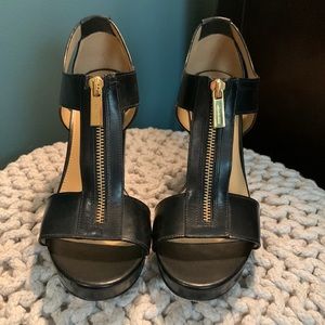 Michael Kors Berkley T-Strap Platform Sandal